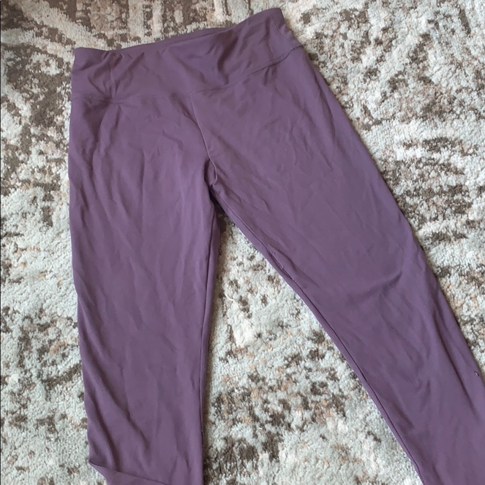 Danskin purple leggings